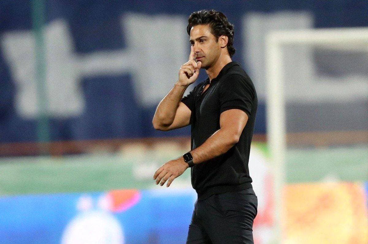 فرهاد مجیدی و سالگرد قهرمانی بدون باخت با استقلال؛ من به اینا نمی‌بازم! + عکس