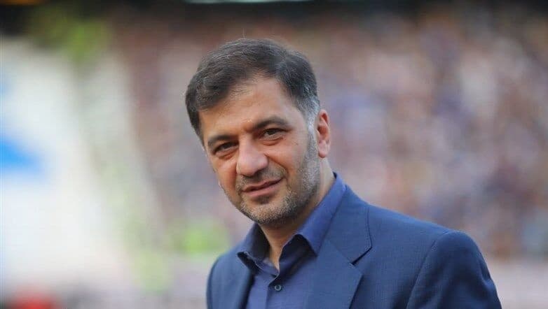 از چادر سر کردن بیرانوند تا قرارداد با استقلال؛ حجت کریمی از دروازه‌بان پرسپولیس شکایت کرد
