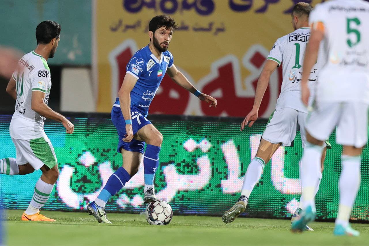 استقلال صدر را رها نمی‌کند؛ پرسپولیس همچنان در تعقیب نکونام! + عکس