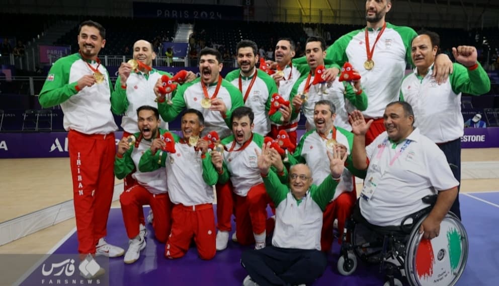 عکس هایی زیبا از قهرمانی دیشب تیم ملی والیبال نشسته 