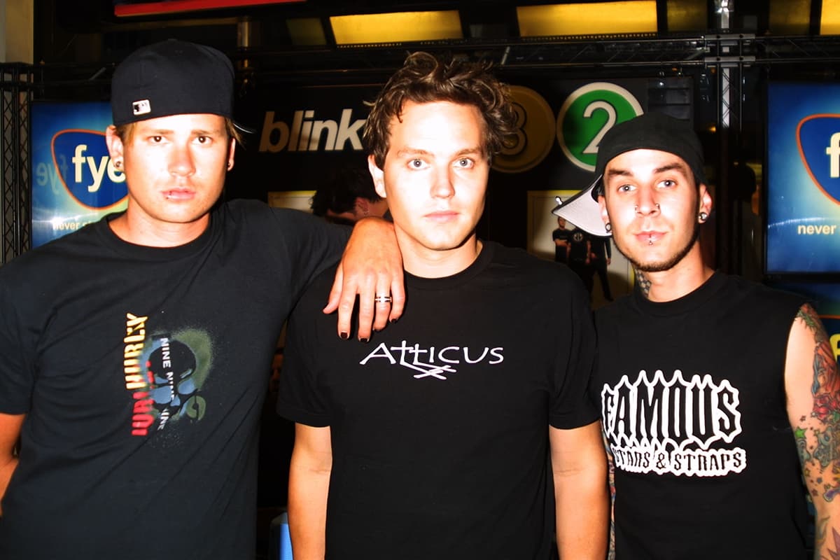 آهنگ Adam's Song از blink-182 با متن و ترجمه