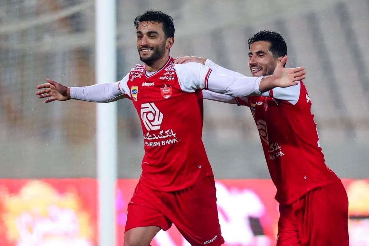 تمرین دو بازیکن بدون تیم اسبق پرسپولیس و استقلال در کنار یکدیگر