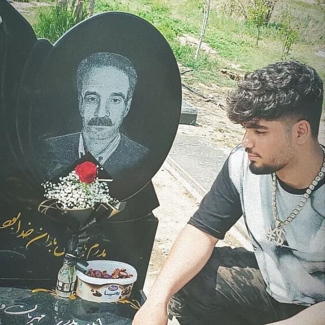 حسین ایوان یا همان حسین سمیعی