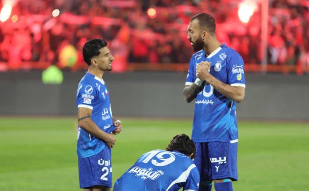 پرسپولیس از مدافع جنجالی استقلال شکایت کرد