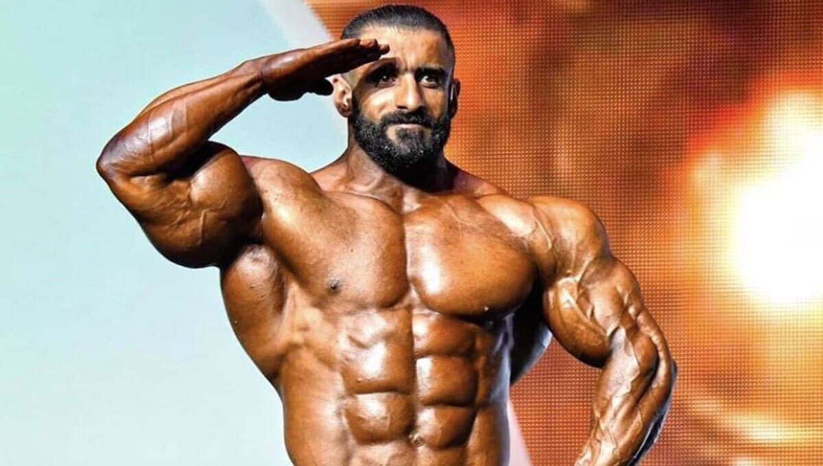استوری جالب هادی چوپان: شنگول و منگولم، حبه انگورم!