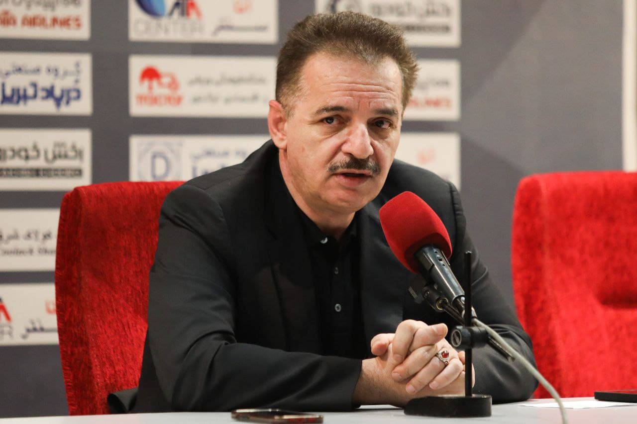 محمدرضا زنوزی: من آنقدر عقل دارم که به خاطر کار باشگاه، مزاحم کار رییس جمهور نشوم