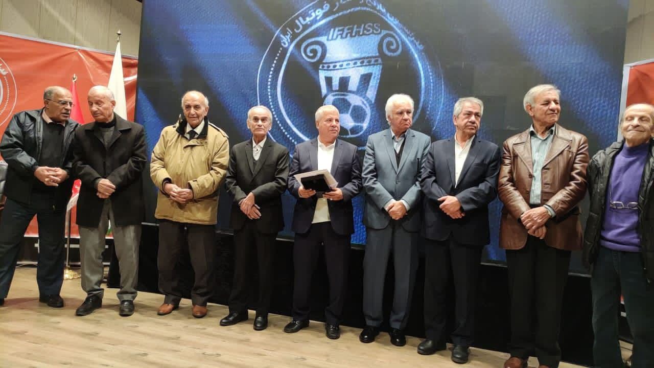 شب نشینی بزرگان فوتبال ایران با مشارکت رسانه طرفداری / گزارش تصویری