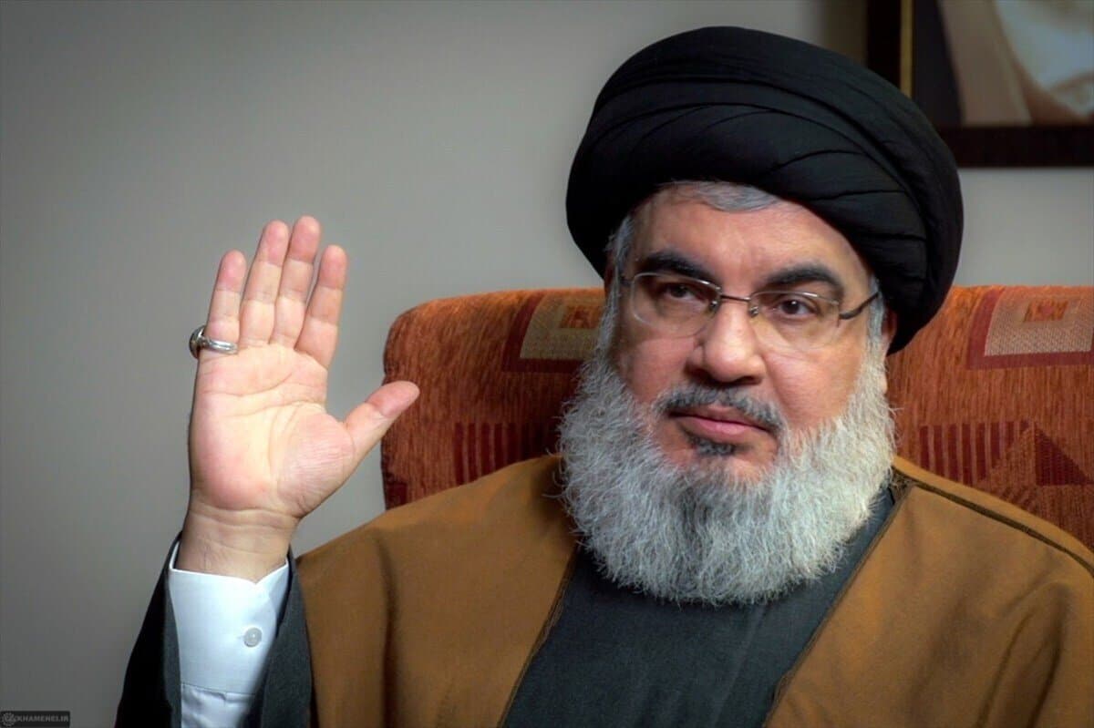 انگشتر هدیه سید حسن نصرالله به قیمت پنج میلیارد در صدا و سیما به فروش می‌رسد + عکس