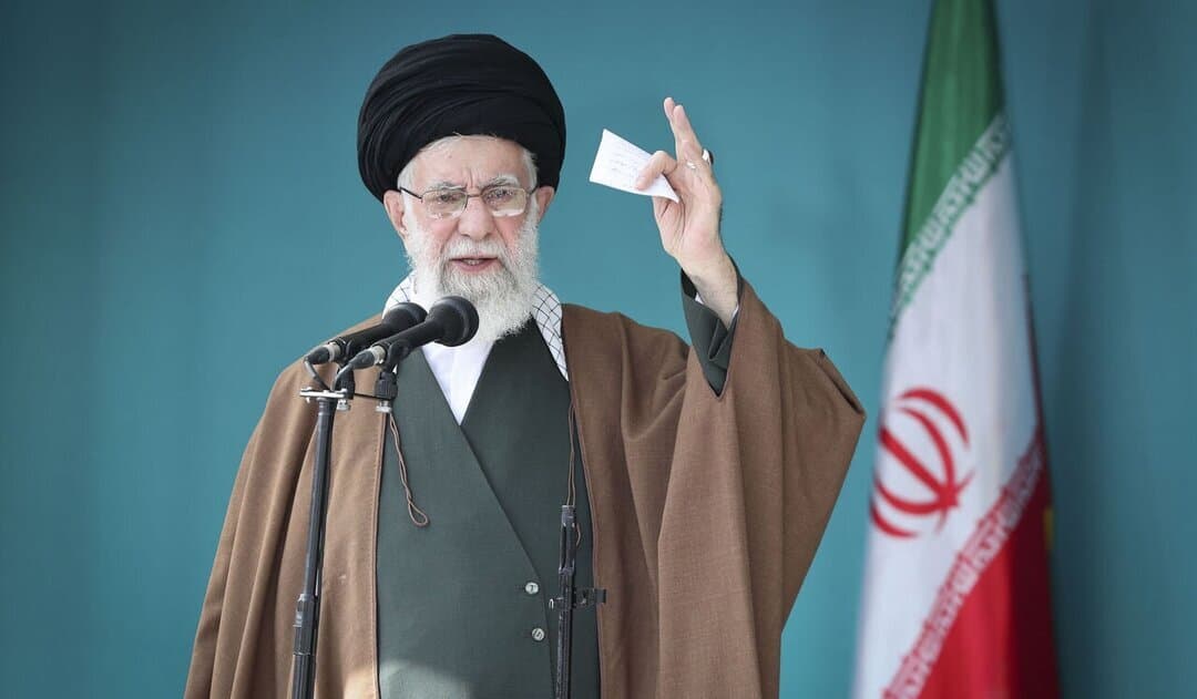 چرا فرماندهان نظامی ایران در نماز جمعه امروز غایب بودند؟