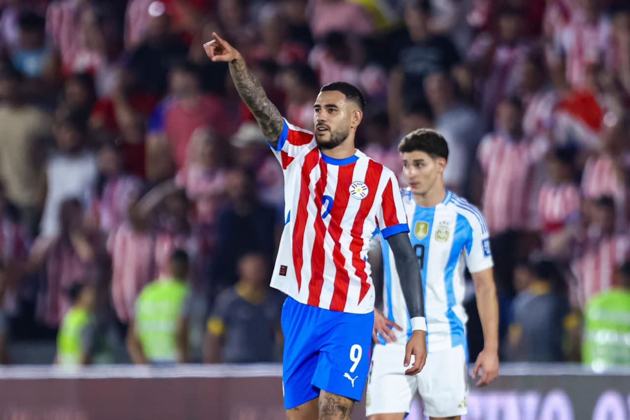 پاراگوئه 2-1 آرژانتین؛ پایکوبی در آسونسیون