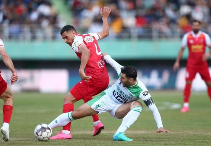 کشف کاغذهای عجیب در رختکن پرسپولیس؛ جادو و جنبل در اصفهان؟! + عکس