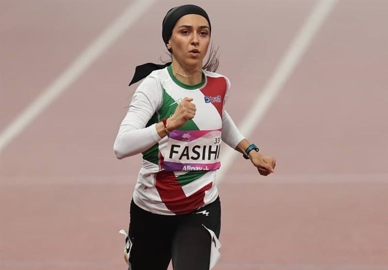 فرزانه فصیحی: 15 میلیون تومان حقوق می‌گیرم، کفاف زندگی‌ام را نمی‌دهد