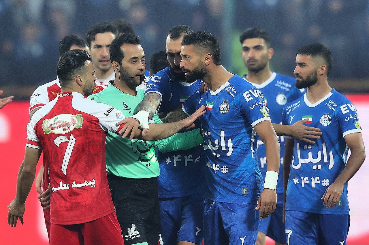 پیشکسوتان سرخابی در گفتگو با طرفداری دربی را پیش بینی کردند؛ اکثریت آرا برای پرسپولیس!