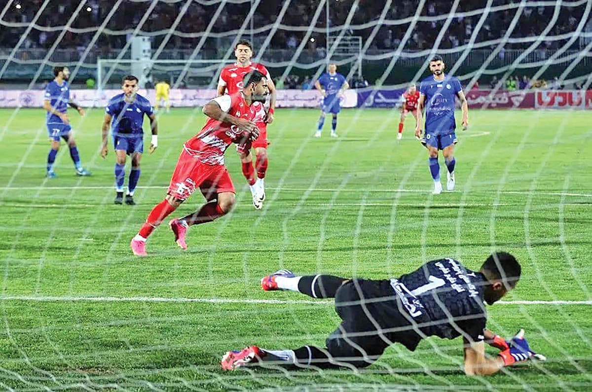 اتفاق جالب در لیگ برتر؛ پرسپولیس در همه بازی‌ها گل می‌زند، استقلال در همه بازی‌ها گل می‌خورد
