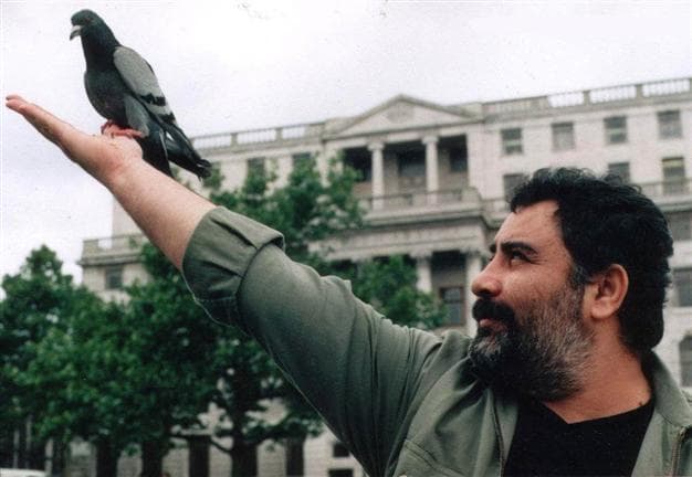 دانلود آهنگ Ahmet Kaya - Öyle Bir Yerdeyim ki