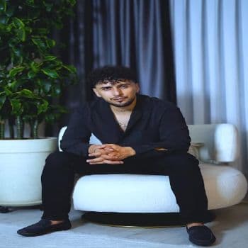دانلود آهنگ سیام احتیاجی وار Ihtiyacı Var - Siyam