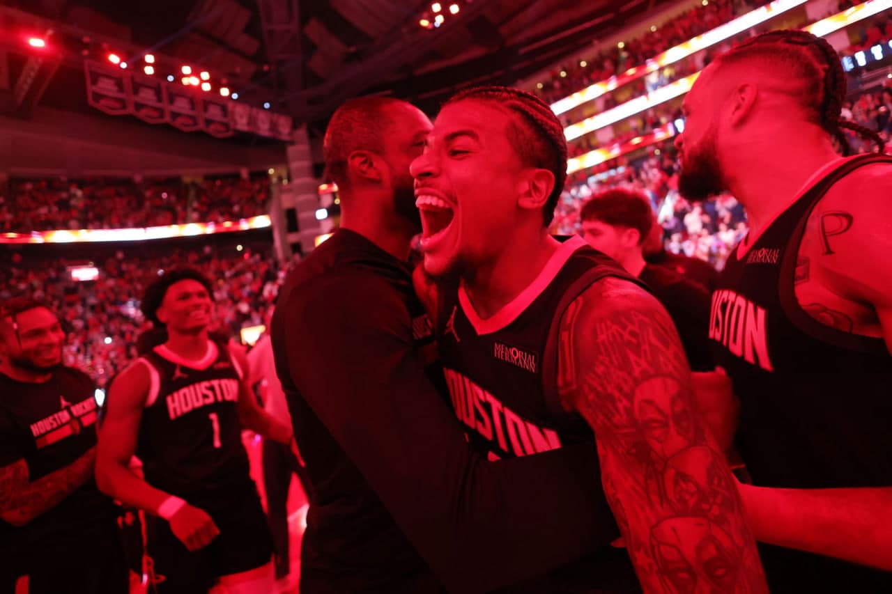 بسکتبال NBA | هیوستون سر بزنگاه یقه وریرز را گرفت