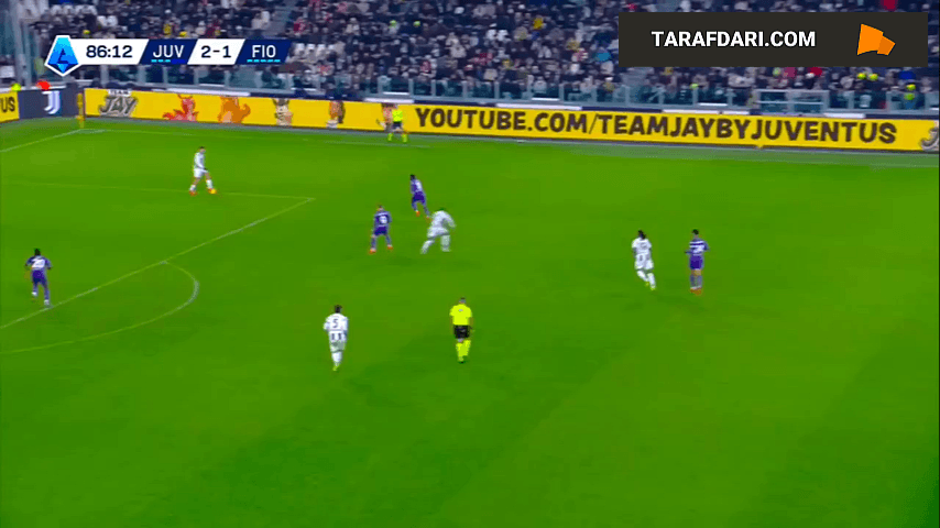 گل زیبای ریکاردو سوتیل به یوونتوس روی اشتباه و سُر خوردن آندره آ کامبیاسو (یوونتوس 2-2 فیورنتینا)