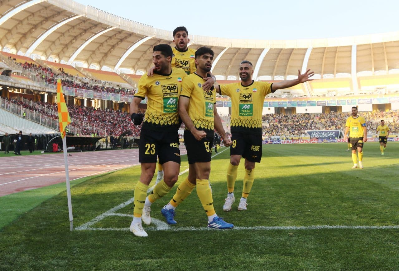 سپاهان 10-1 از پرسپولیس پیش است؛ دو فصل تلخ قرمزپوشان در الکلاسیکوی ایران