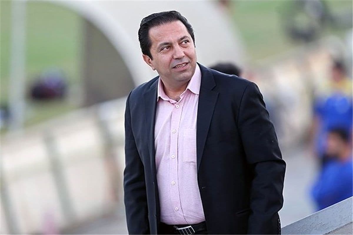 پیشکسوت فوتبال ایران: آبروی ایران بازیچه دیگر کشورها شده؛ چرا همزمان همه زمین ها خراب شد؟