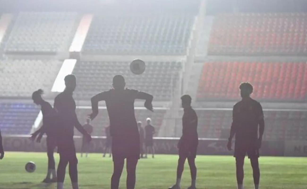 آلودگی هوا مانع برگزاری بازی پرسپولیس و نساجی نشد