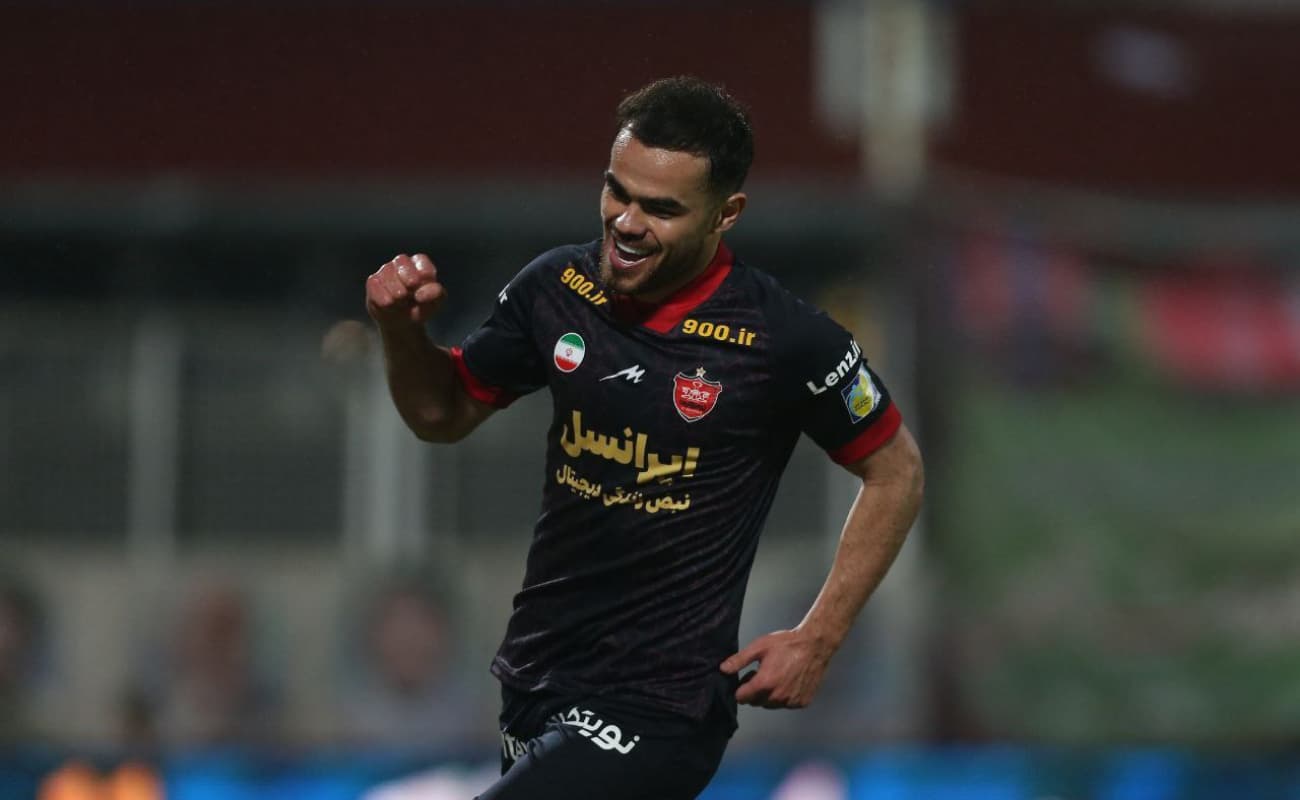 رسمی، قرارداد اوستون اورونوف با پرسپولیس تا 2027 تمدید شد