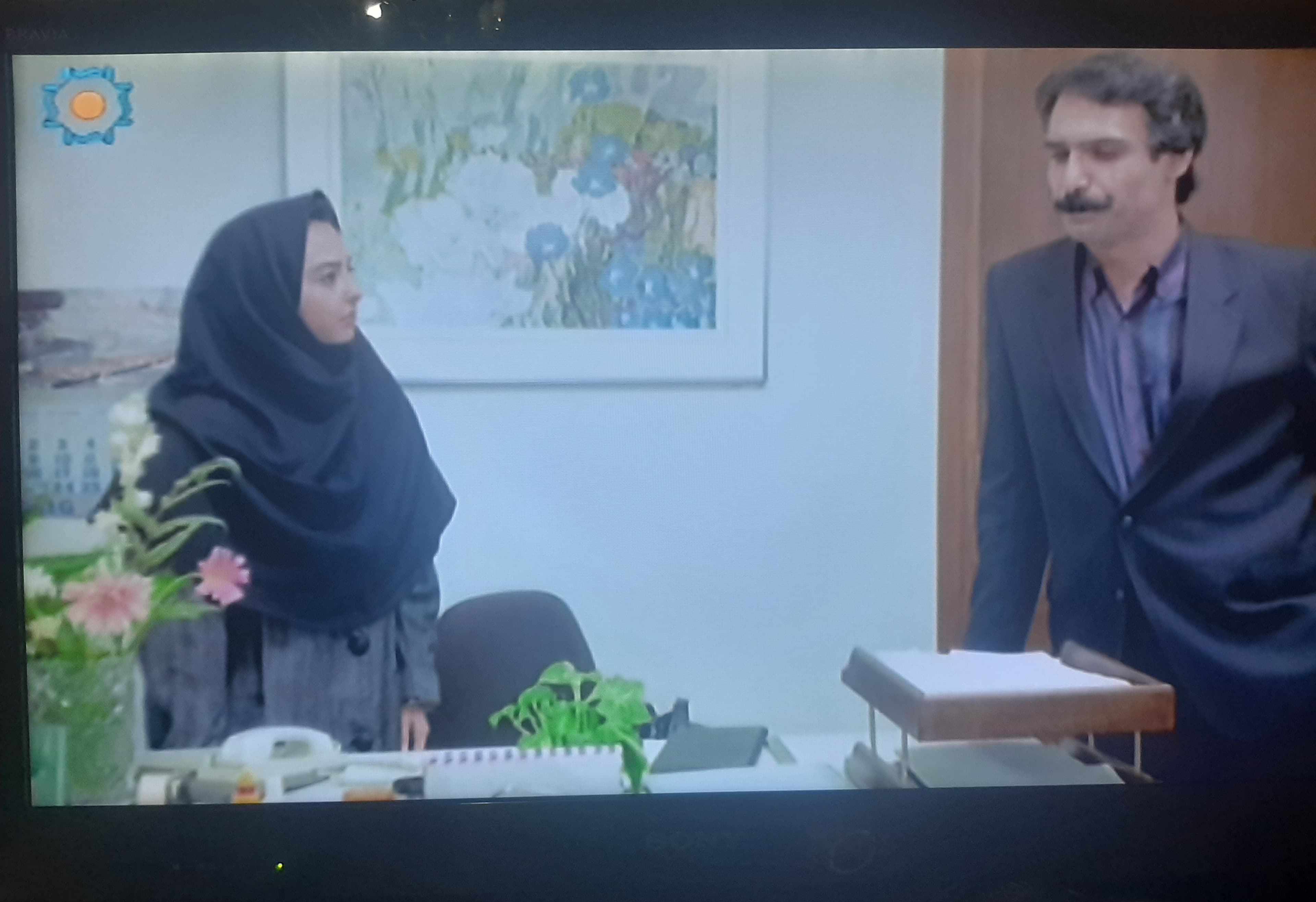 استاد جهانگیر الماسی ، ماهایا پطروسیان در فيلم ديگه چه خبر!؟(۱۳۷۰)