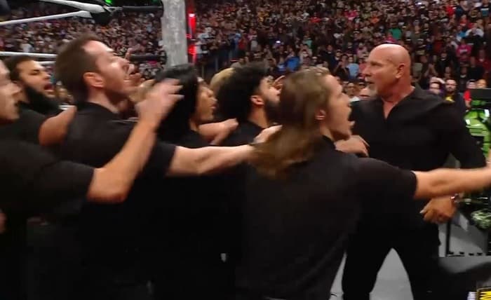 گلدبرگ خطاب به قهرمان سنگین وزن WWE: مزخرف نگو!