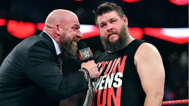 کوین اونز روایت WWE را درباره حواشی جنجالی شنبه شب به چالش کشید/ اخبار WWE