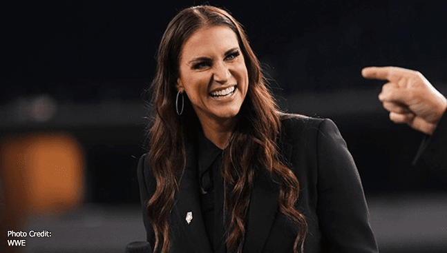  تریپل اچ از اولویت‌های استفانی مکمن می‌گوید؛ خانواده یا WWE؟