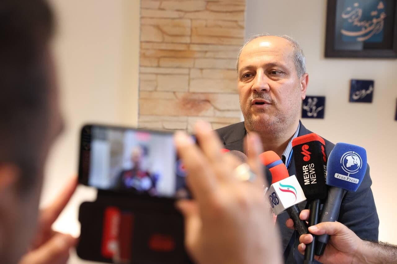 مناف هاشمی: فدراسیون فوتبال حرف از اختلاف نزند؛ هدف‌مان در بازی‌های آسیایی ناگویا پنجمی است