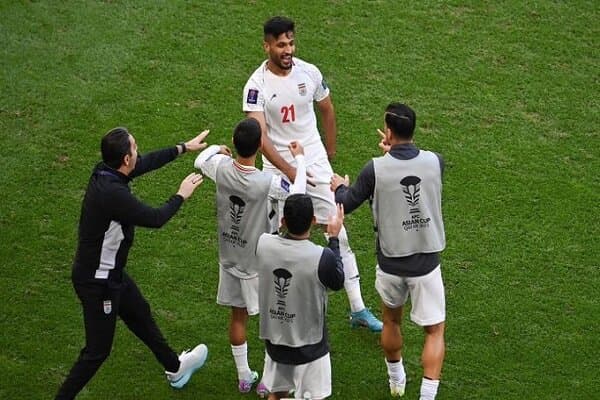 محمد محبی: ازبکستان روسی فوتبال بازی می‌کند؛ باید به حال فوتبال بوشهر تاسف خورد