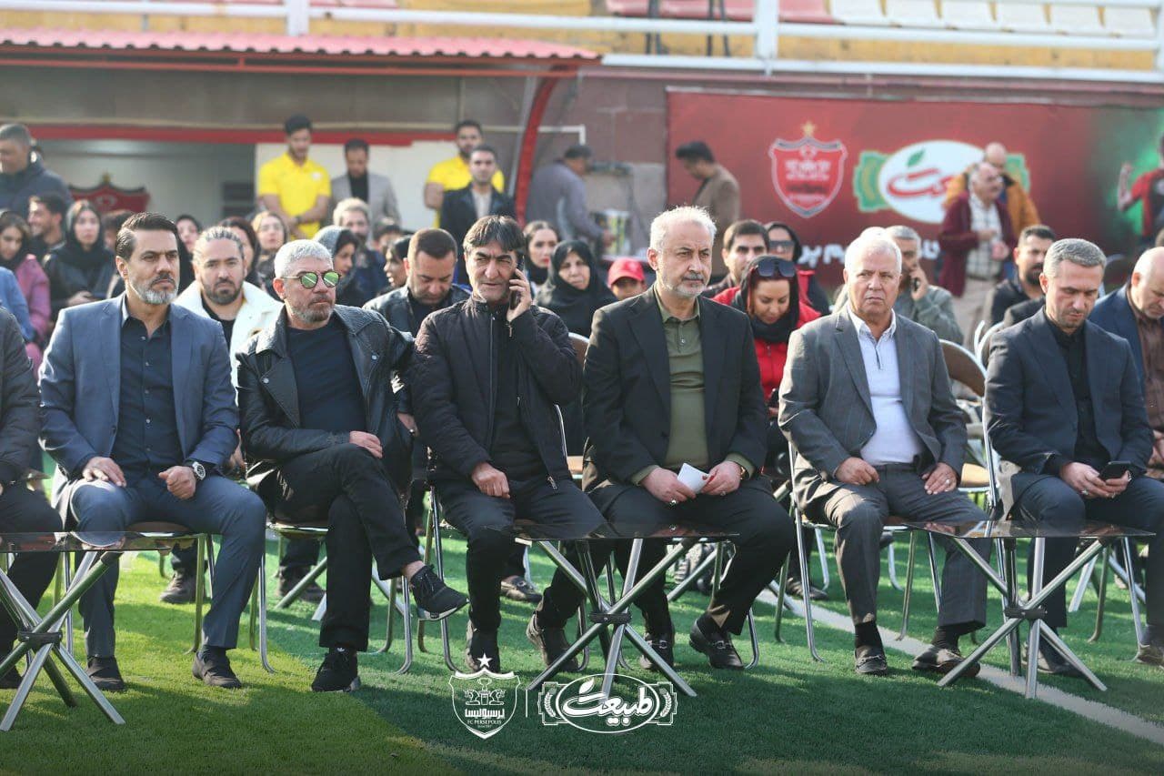 شادی بازیکنان قدرتمند دارای سندروم داون در روز مهرپولیس / عکس