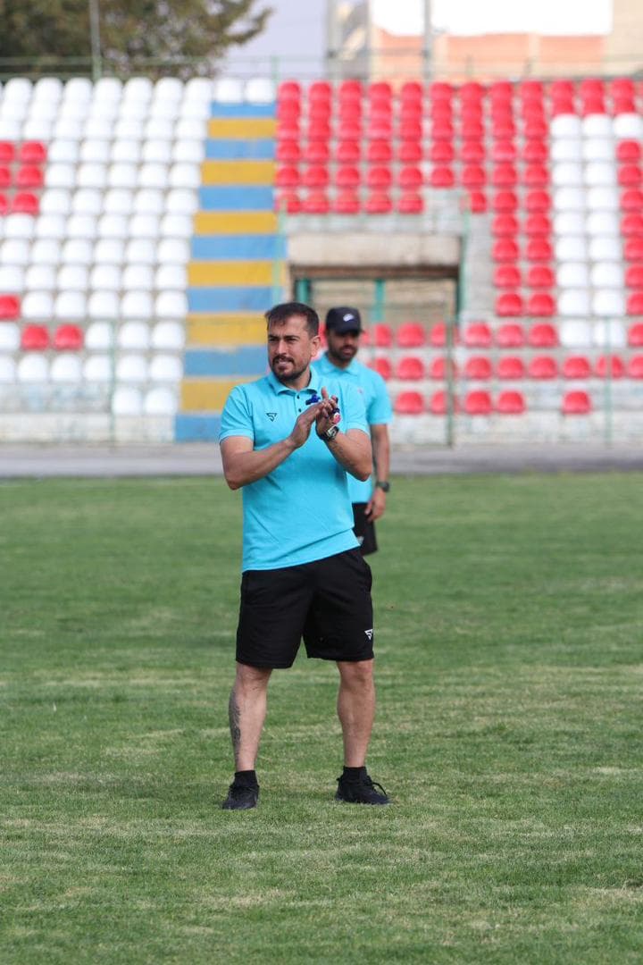 احد رستمی صوفیانی مربی جوان تبریزی به ۹۰ ارومیه پیوست.