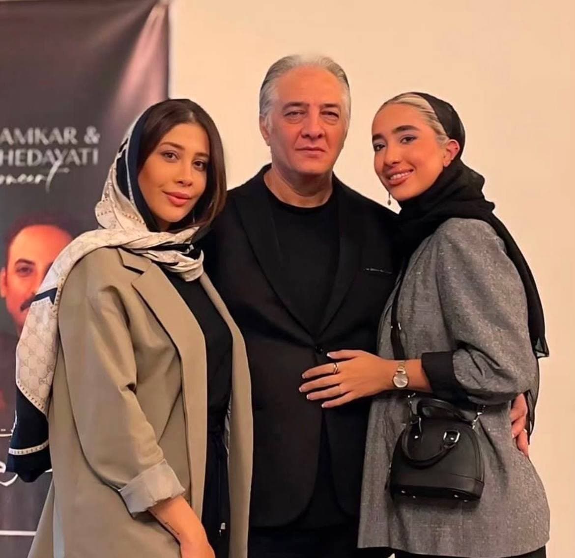 قاب خانوادگی جذاب ایرج نوذری به همراه دخترانش «دلربا و دلناز» /عکس