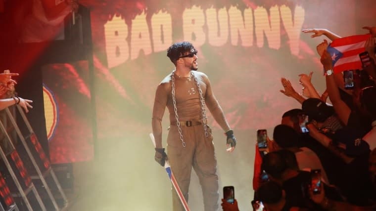 تم سانگ Bad bunny در بکلش 2023 به نام Chambea