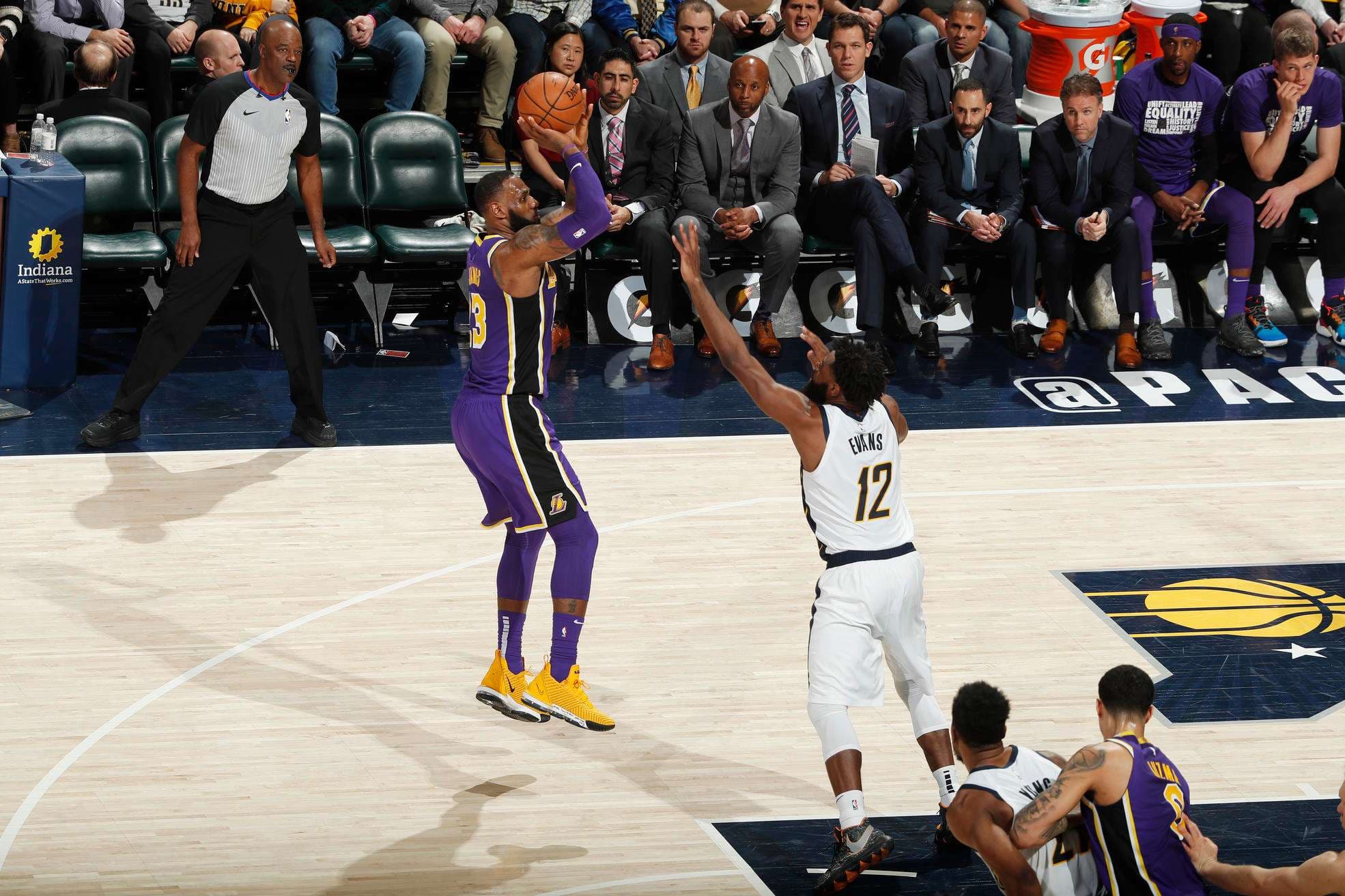 نکته آماری؛ لبران جیمز به رکورد 32000 امتیاز در NBA رسید