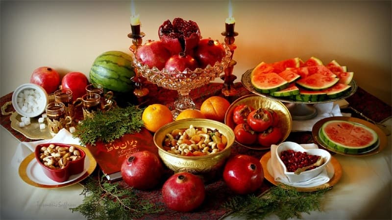 شب یلدا یا شب چله چیست و چرا آن را جشن می گیریم؟