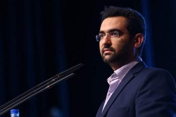 وزیر ارتباطات به عنوان عضو جدید هیئت رئیسه فدراسیون نابینایان و کم بینایان معرفی شد