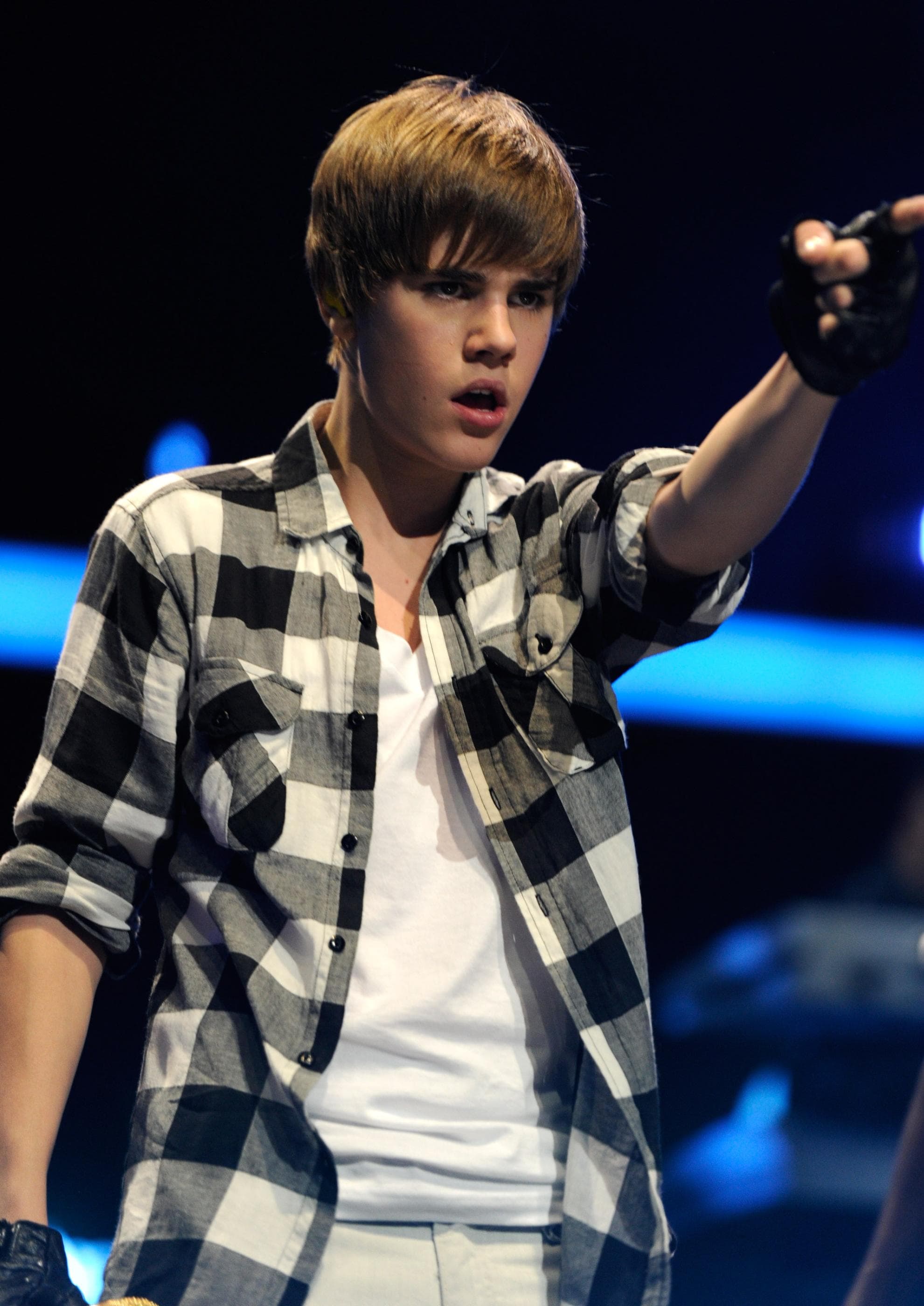 دانلود آهنگ Runaway Love از justin bieber  آلبوم my world 2010
