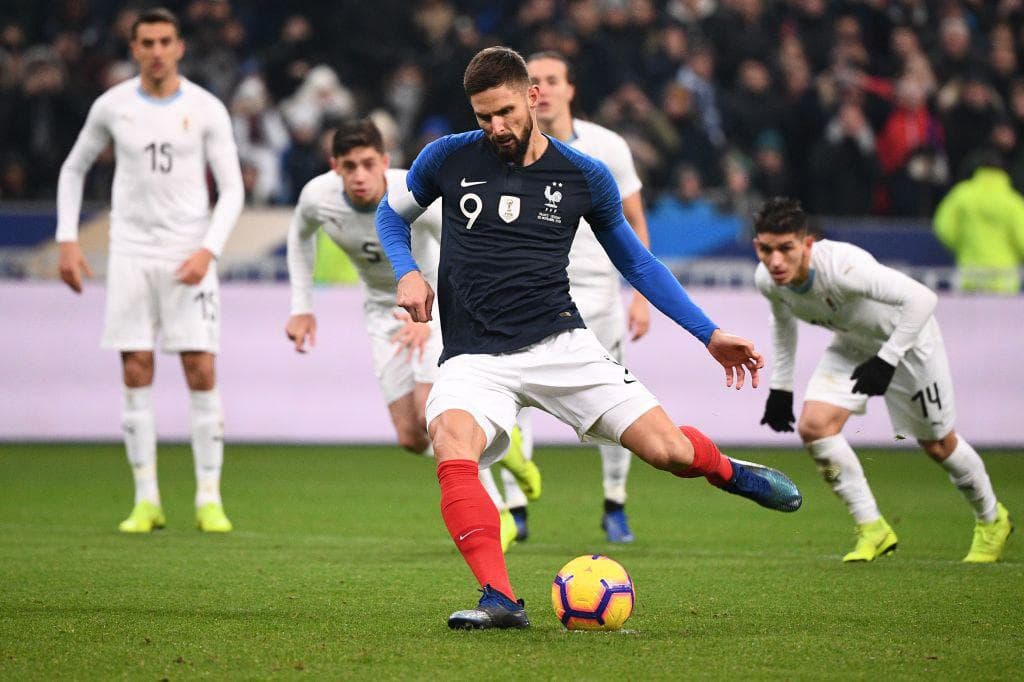 فرانسه 1-0 اروگوئه؛ مسکن موقت برای خروس ها