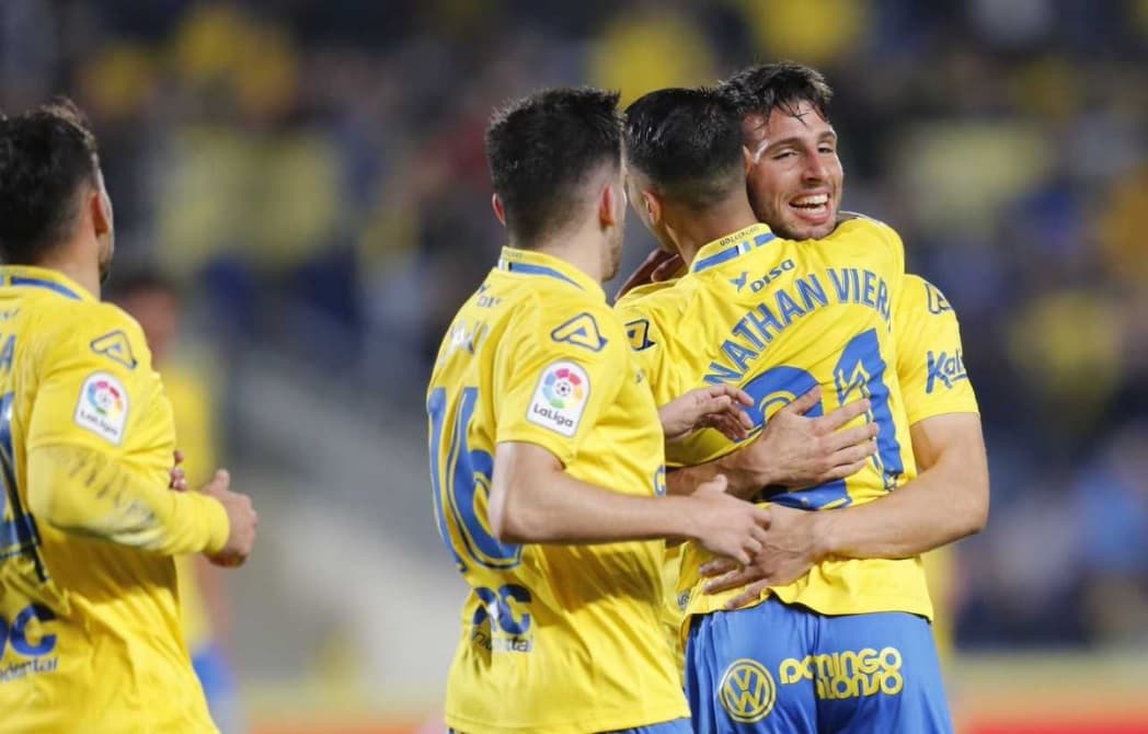 لاس پالماس 2-1 والنسیا؛ آنها نمی توانند قهرمانی بارسلونا را به چالش بکشند