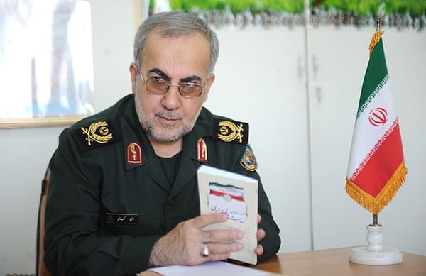 سردار کمالی: 7 بازیکن تیم ملی فوتبال مشکلی برای همراهی این تیم ندارند؛ ابتدا باید به جرم پولادی رسیدگی شود 