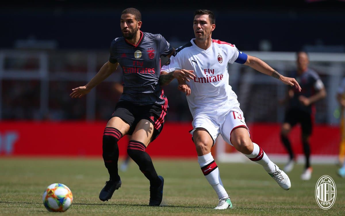 میلان 0-1 بنفیکا؛ دومین شکست تیم جامپائولو در تور پیش فصل آمریکا، بازهم بدون گل زده رقم خورد
