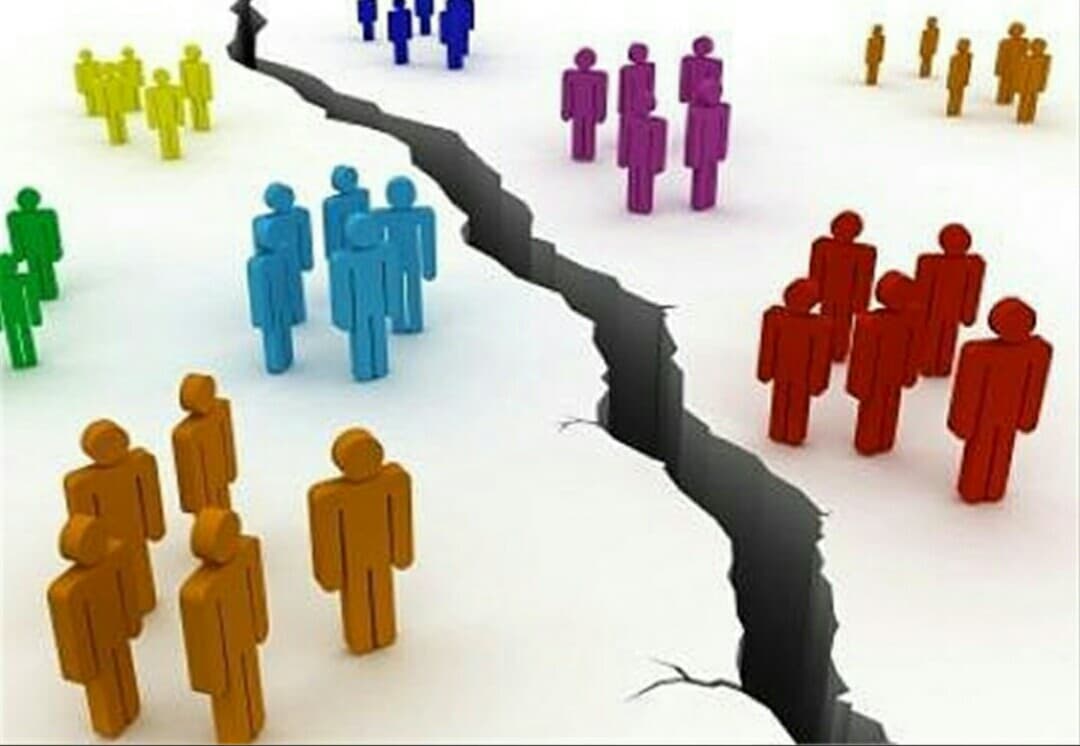 چرا جامعه ایران از اخلاق دور شده است؟