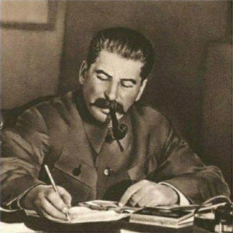 خاطره ای از استالین  جنایتکار و مخوف 