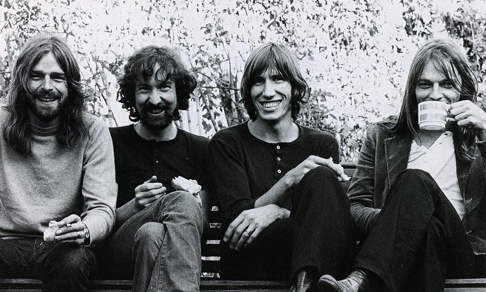 Pink Floyd - Comfortably Numb [LIVE] in London
