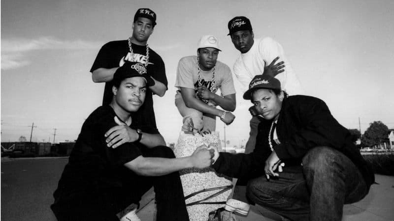 Boyz-N_The Hood/N.W.A(اولین آهنگ رسمی گروه)