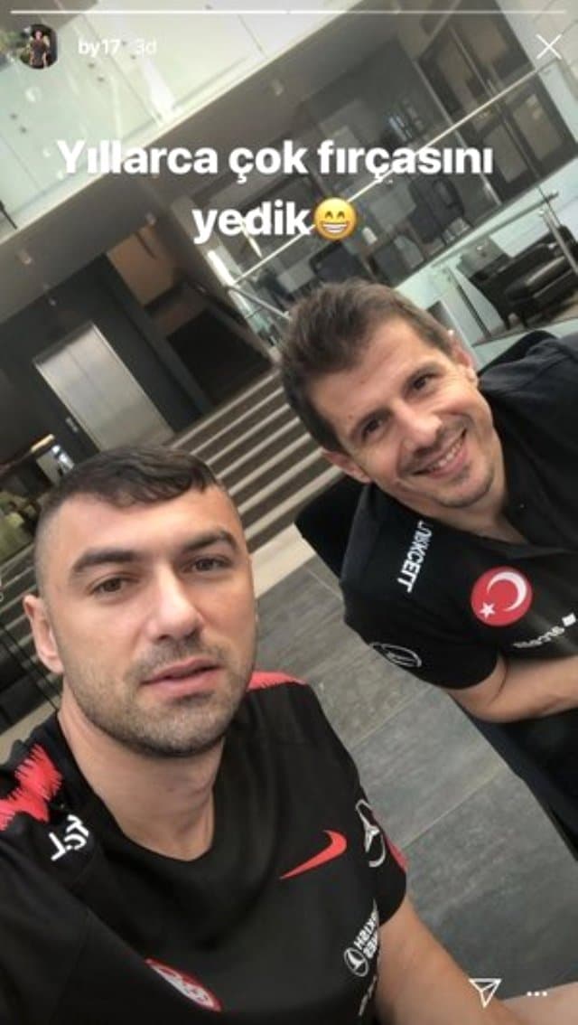 بوراک ییلماز خطاب به امره بلوزاوعلو: خوب شد فرچه را ندیدی وگرنه اتفاقات بعدش را نمیتوانستیم جمع کنیم :)