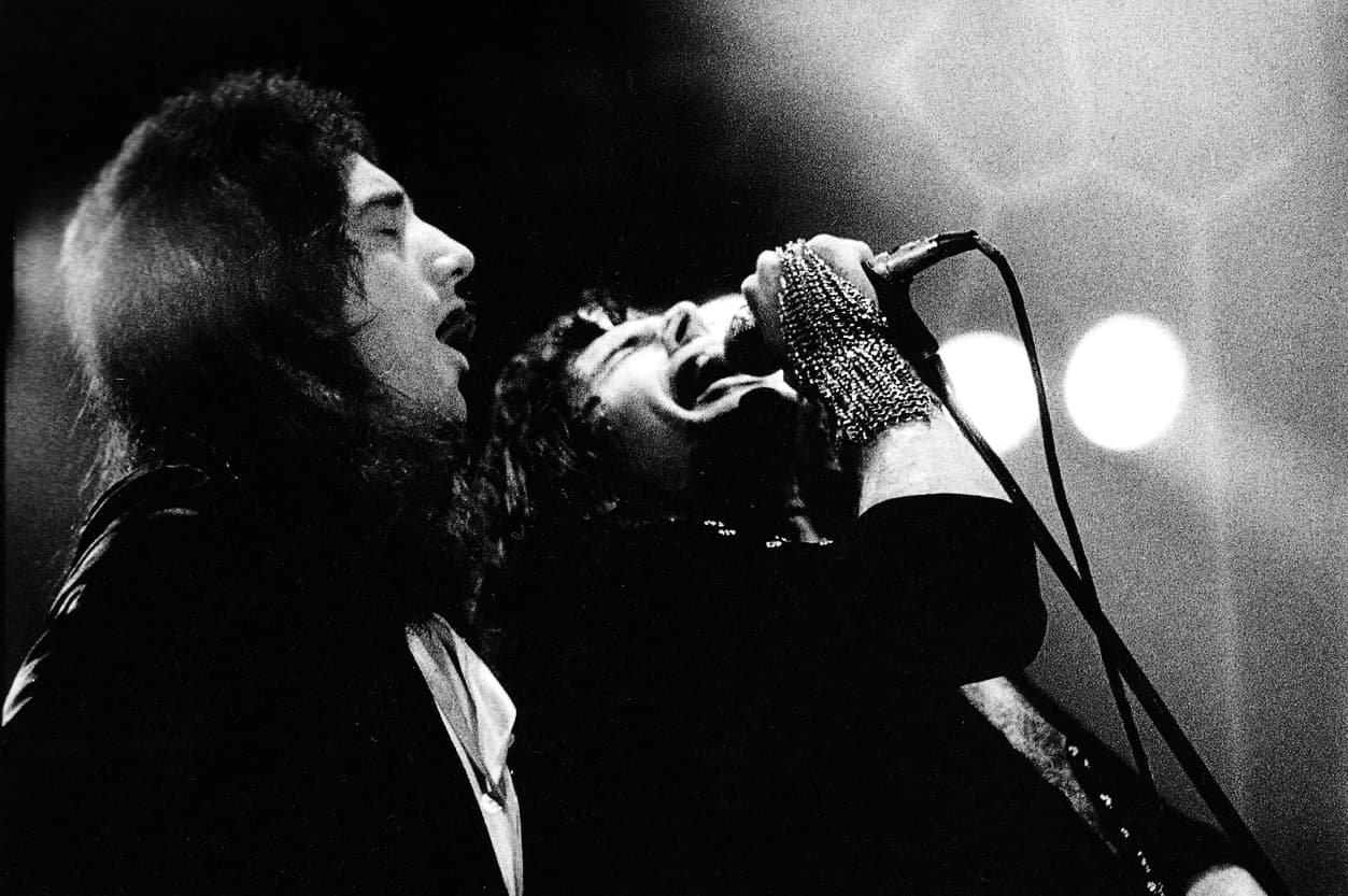 دانلود آهنگ زیبای Queen - Keep Yourself Alive